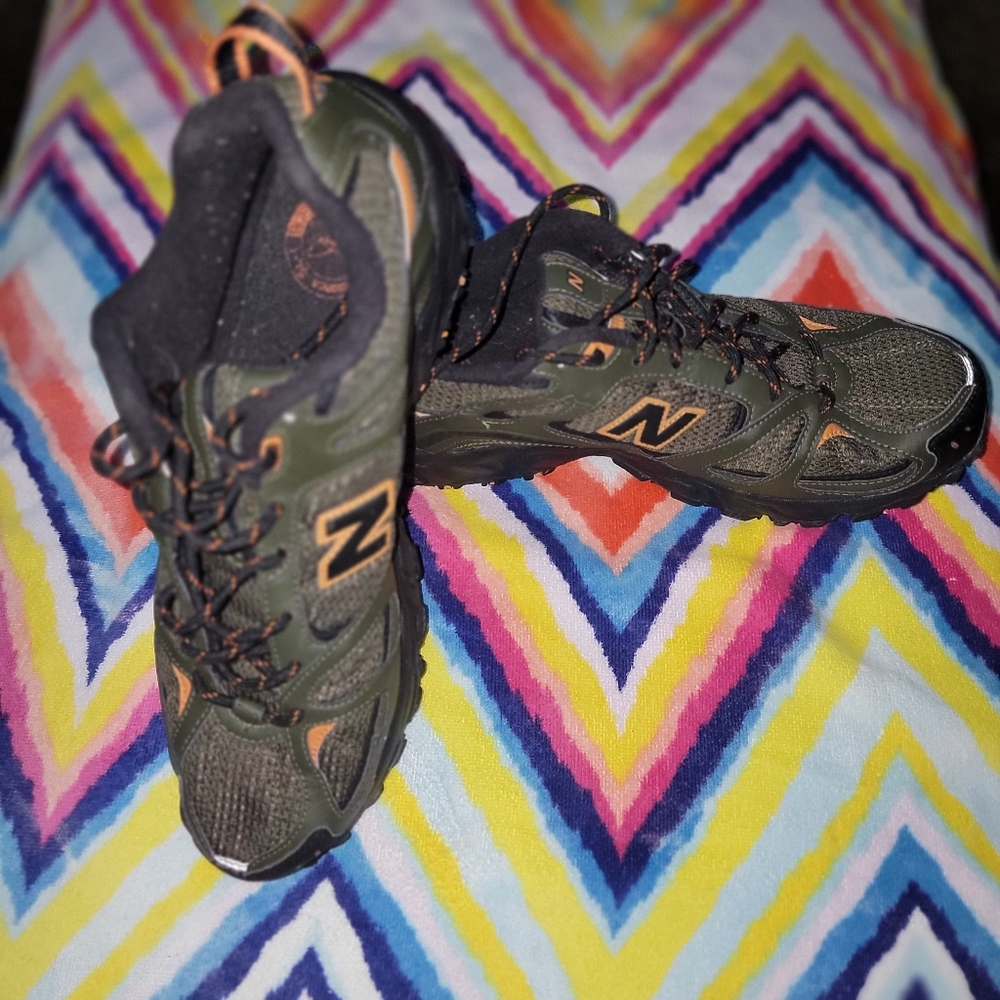 New Balance 473 Men's size 11 4e Dark Green All Terrain Running Shoes Hiking